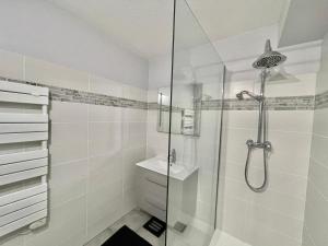 Appartements Appartement 1 Chambre Petit Juas : photos des chambres