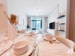 Luxury Burj Crown 4bedroom Balcony & Downtown View