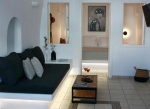 The Lava Villa by A Terre Cave Villas