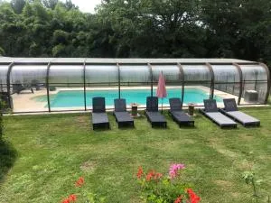 Le Cottage de Laugère - Gite avec piscine - Charenton-du-Cher