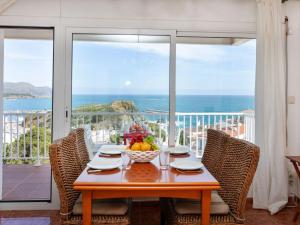 Apartment Graciosa Rojo by Interhome