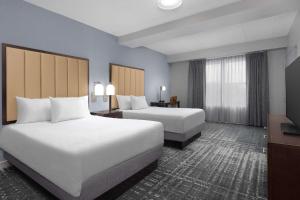 One-Bedroom Queen Suite with Two Queen Beds - Non-Smoking room in Homewood Suites by Hilton Reading-Wyomissing