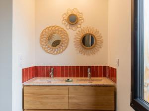 Maisons de vacances Holiday Home La Villa Agapanthes by Interhome : photos des chambres