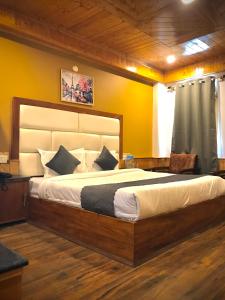 The Avenue River Side Hotel - Near Volvo Bus Stand Manali