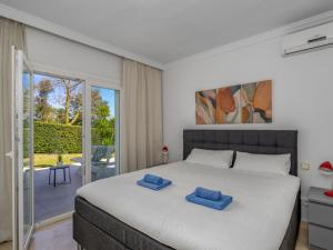 Holiday Home Ivy Green Golf view by Interhome