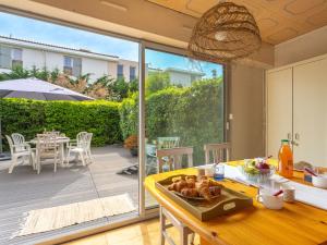 Apartment Helios by Interhome