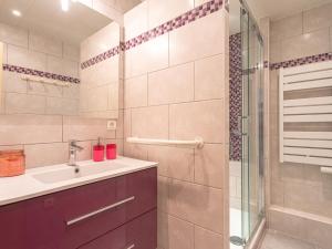 Apartment Helios by Interhome