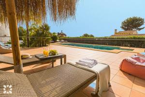 Villa Thalassa by Abahana Villas