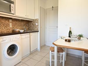 Studio Le village C3 215 by Interhome