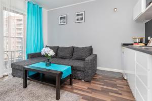 Sky Blue Apartment Chmielna near Old Town in Gdańsk by Renters