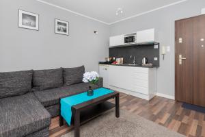 Sky Blue Apartment Chmielna near Old Town in Gdańsk by Renters