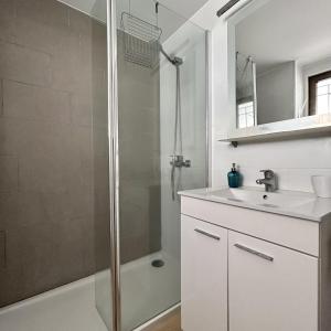 Studio in Castle Harbour with pool view C009