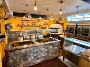 Hoopers Sandy Beach Guest Rooms