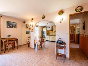 Holiday Home La maison du carignan by Interhome