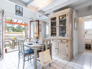 Apartment Hameau de Talaris-17 by Interhome