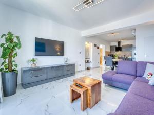 Apartment Emily by Interhome 