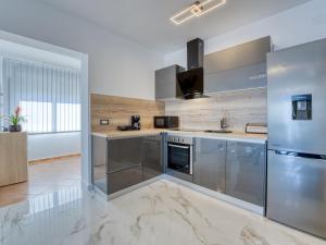 Apartment Emily by Interhome 