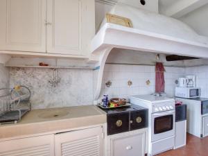 Apartment Le Cadiero by Interhome