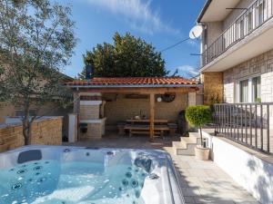 Holiday Home Maro by Interhome