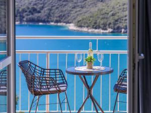 Apartment Acqua e sale by Interhome