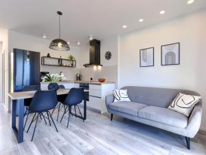 Apartment Acqua e sale by Interhome