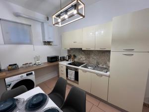 GRETAS APARTMENT DISCESA DELLE CAPRE