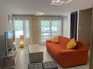 Appartements Appartement T4 renove, proche centre, 3 chambres, 6/8 pers, equipe, est/ouest, dispo de suite - FR-1-234-254 : photos des chambres