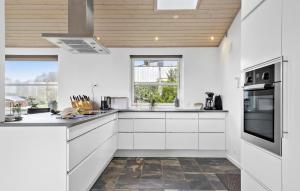 3 Bedroom Nice Home In Aabenraa