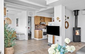 Beautiful Home In Gråsten With Wifi