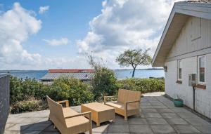 Beautiful Home In Gråsten With Wifi