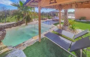 Lovely Home In Villespassans With Wifi - 比兹米内瓦