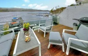 Cozy Apartment In Uggdal With Wifi - Bruntveit