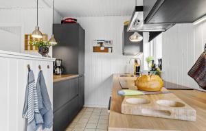 Three-Bedroom Holiday Home In Sydals