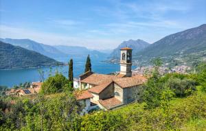 1 Bedroom Amazing Apartment In Sovere