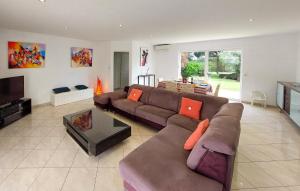 Maisons de vacances Nice Home In Leon With Kitchen : photos des chambres