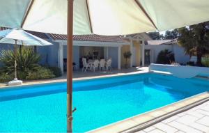 Maisons de vacances Nice Home In Leon With Kitchen : photos des chambres