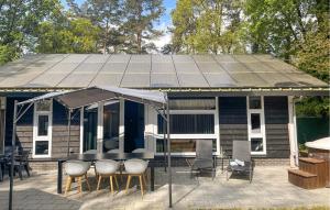 Lovely Home In Meijel With Wifi