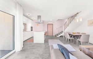 Amazing Home In Porec With Wifi 