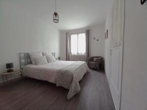 Maisons de vacances gite de la tour carree : photos des chambres