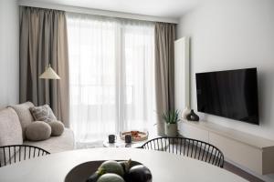 Lion Apartments - SCALA City Center Premium Apartments with parking F