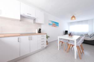 Casa Aramen - 150m to the Beach By Lanzarote Vacation Homes