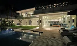 阿奎拉别墅 - 佩提腾吉特