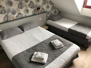 Hotels Logis Hotel Lucotel : photos des chambres