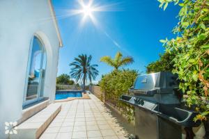 Villa Soleada by Abahana Villas