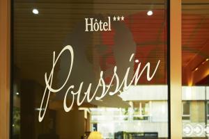 Hotels Hotel Poussin : photos des chambres