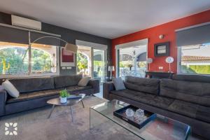 Villa Pacifica by Abahana Villas