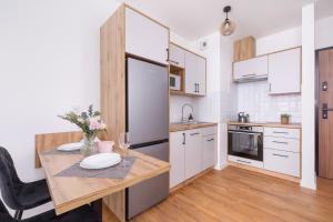 Stylish Apartment near Tauron Arena by Rent like home
