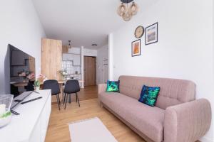 Stylish Apartment near Tauron Arena by Rent like home