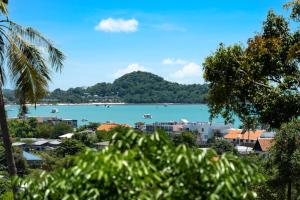 Private pool, sunset seaview villa.