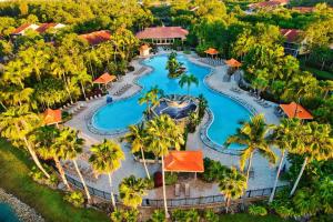 Falling Waters Resort Style Getaway